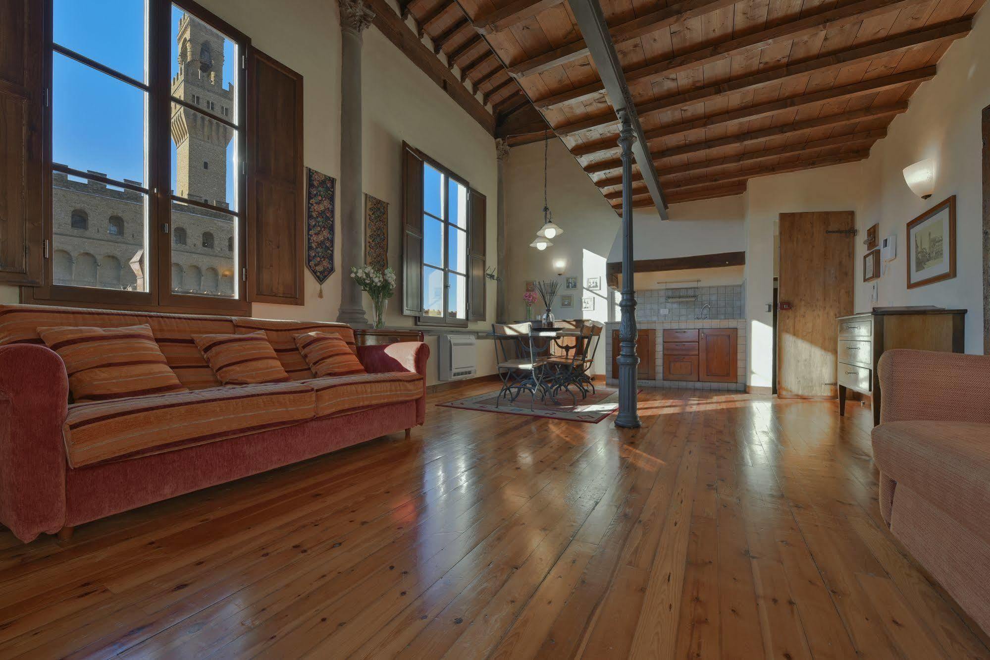 Palazzo Uguccioni Apartments Firenze Eksteriør bilde